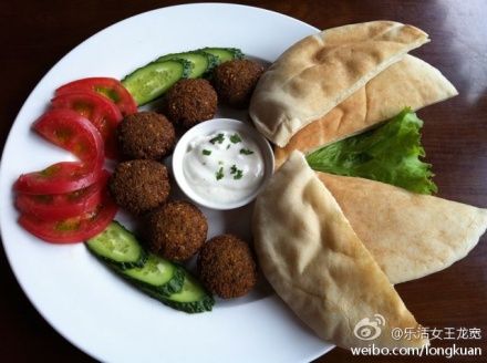 ky开元集团官网入口-半年报|新天地产：上半年归属股东净亏润484万元